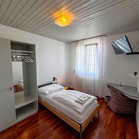 Dogan's Hotel *