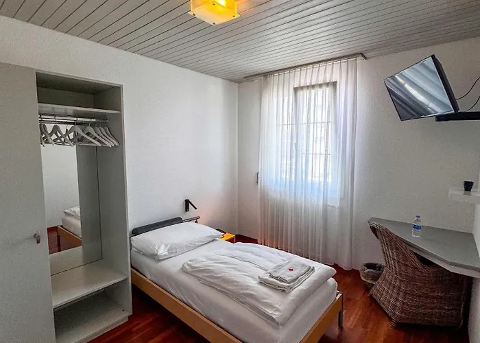 Dogan's Hotel *